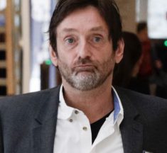 L’affaire Pierre Palmade et la communauté LGBT: Un débat sensible sur l’acceptation et la représentation